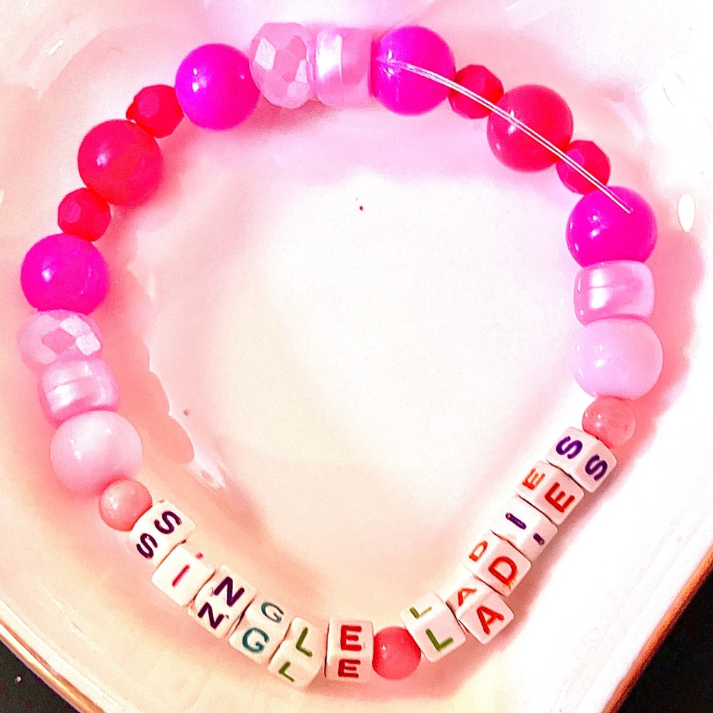 BUY1GET1FREE Beyoncé single ladies Bee Hive friendship bracelet
